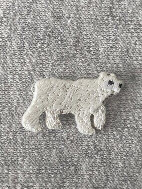 1 Embroidered Tiny Polar Bear Iron-on Patch 2.6cm x 1.8cm